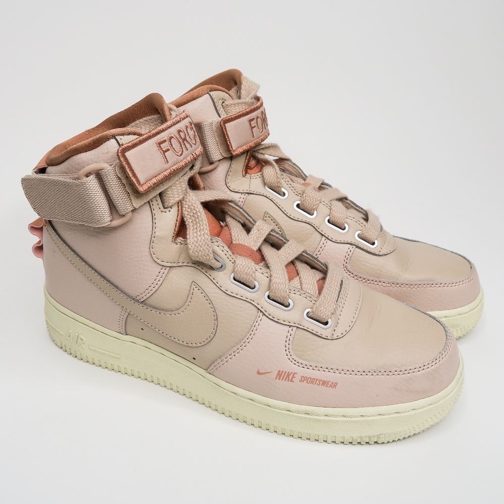 Nike Womens Air Force 1 High Utility Sneakers AJ7311-200